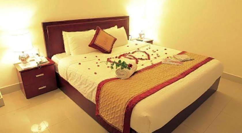 Luxe Hotel