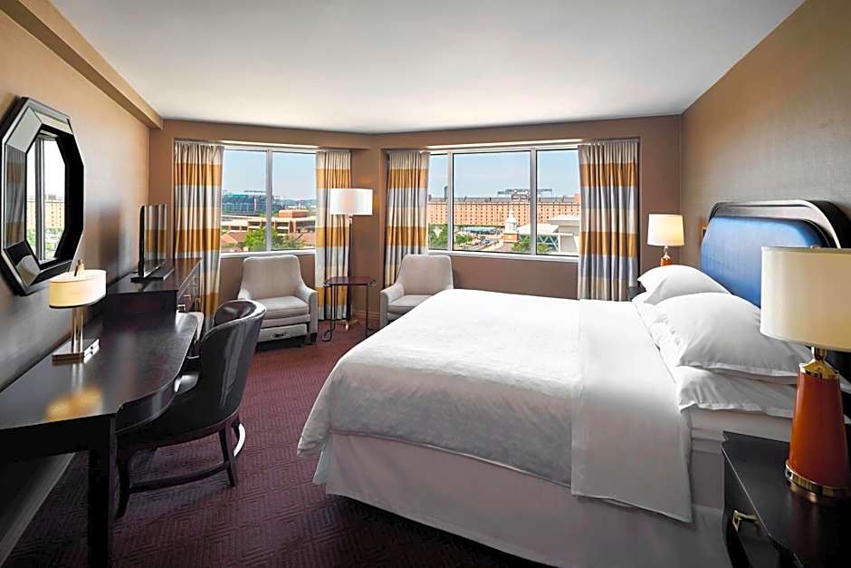 Sheraton Inner Harbor Hotel