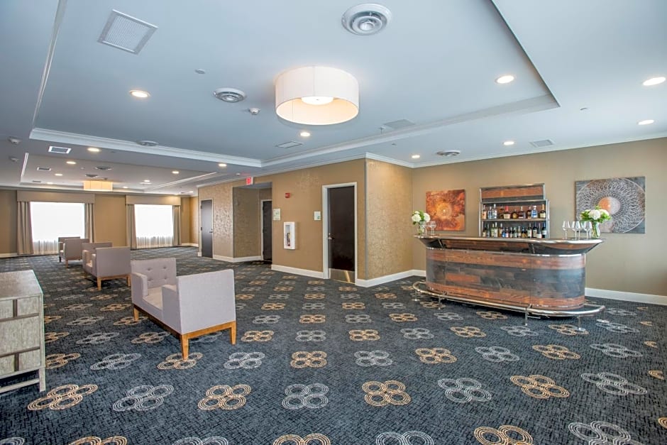 Holiday Inn Hotel & Suites Cincinnati Downtown