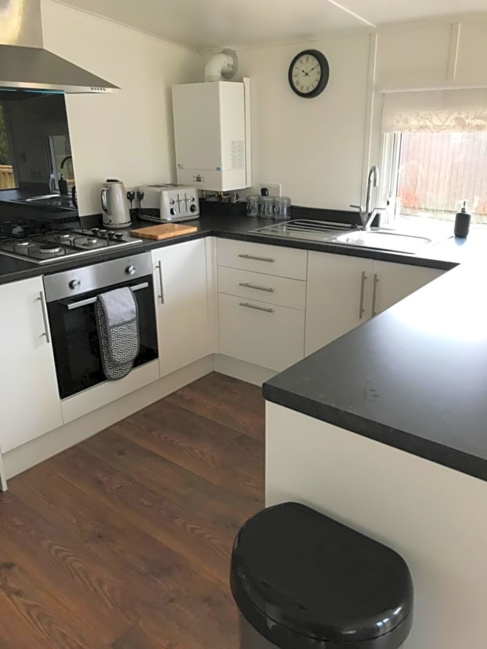Daffodil Lodge lovely 2 bedroom lodge no tradesmen or contractors