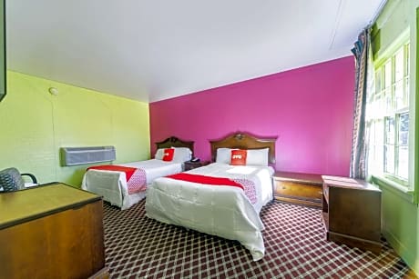 Double Room with Two Double Beds Smoking