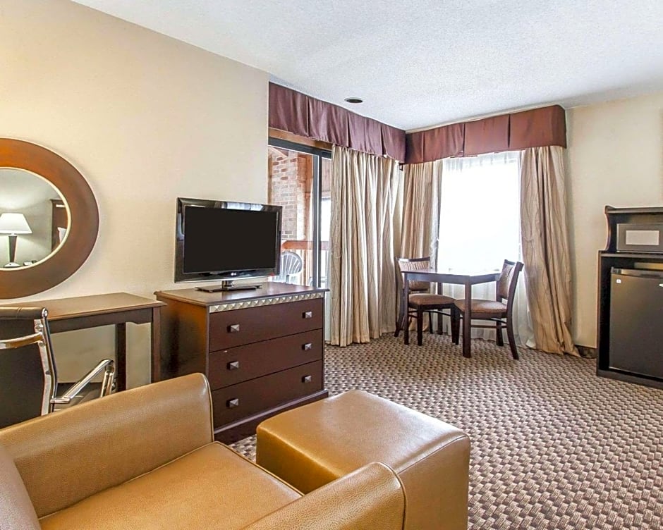 Quality Inn Macomb Near University Area