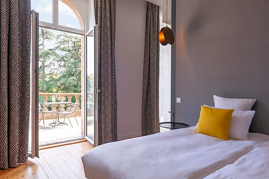 Chateau de Tauzies, The Originals Relais