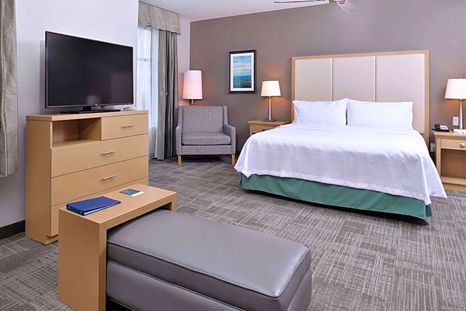 Homewood Suites By Hilton Des Moines Airport