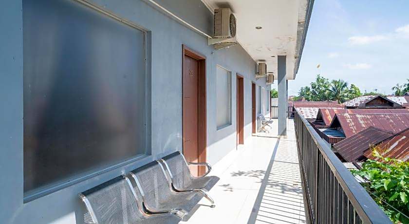 RedDoorz Syariah Near Tugu Dodol Kandangan