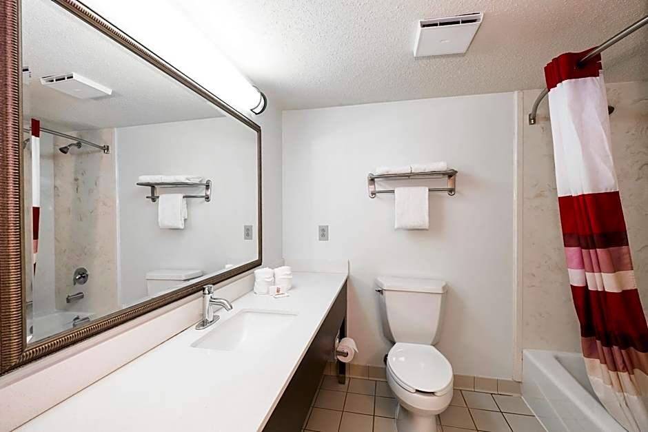 Red Roof Inn & Suites Stafford