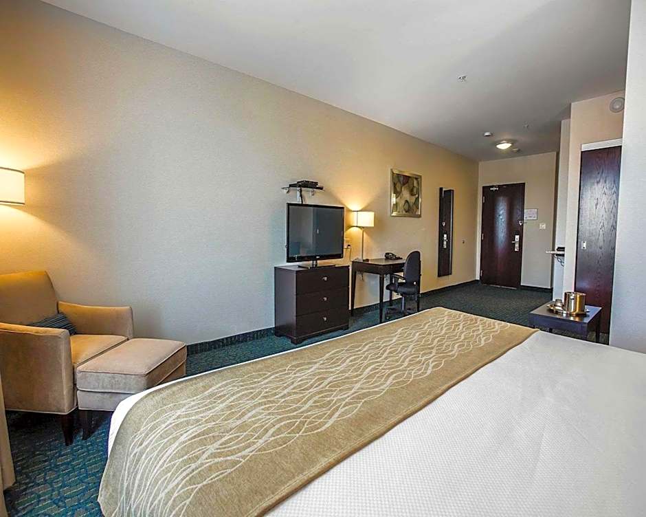 Comfort Hotel Bayer's Lake