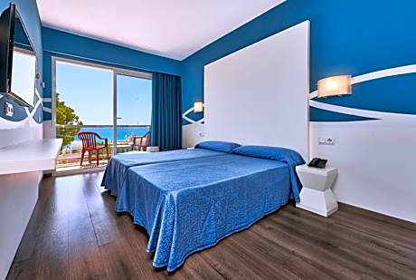 Twin Room with Sea View