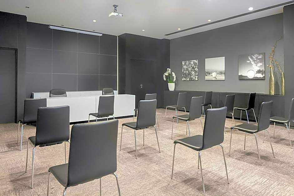 AC Hotel by Marriott Pisa