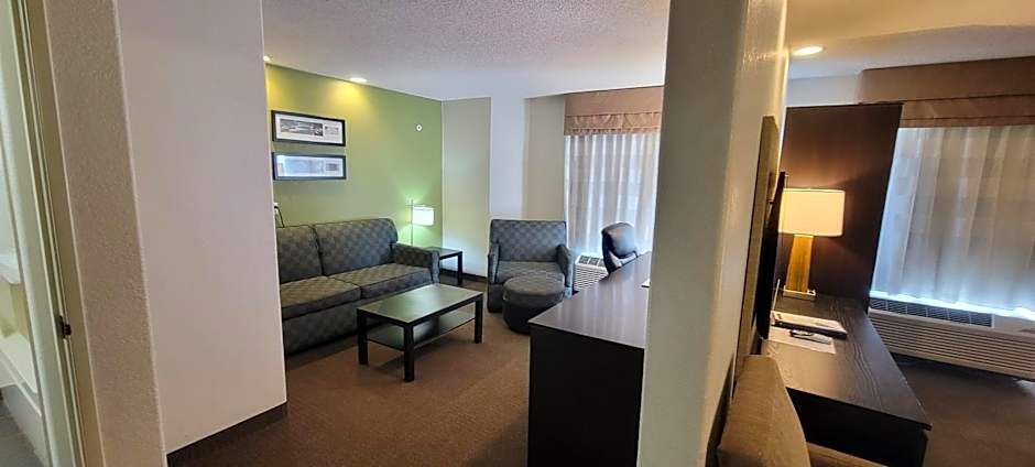 Baymont by Wyndham Pueblo