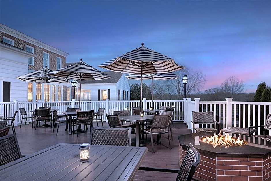 Virginia Crossings Hotel, Tapestry Collection by Hilton