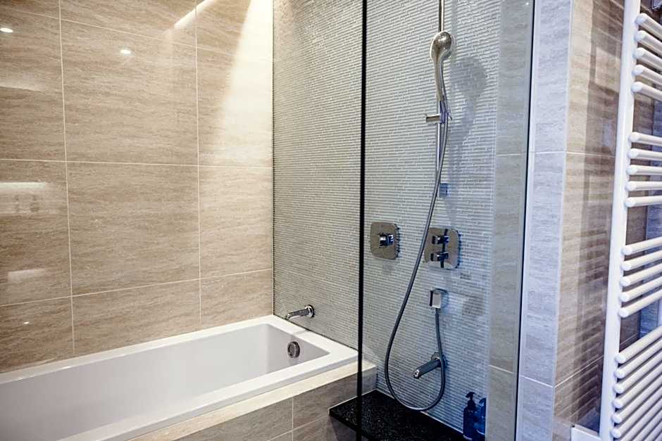 Mountain Side Hakuba