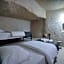 View Cave Hotel