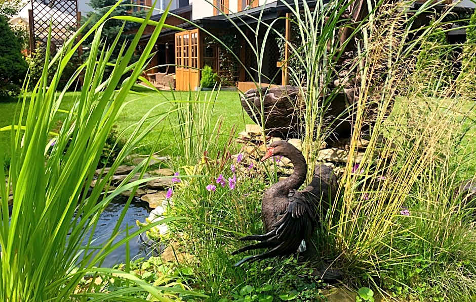 Art & Garden Residence