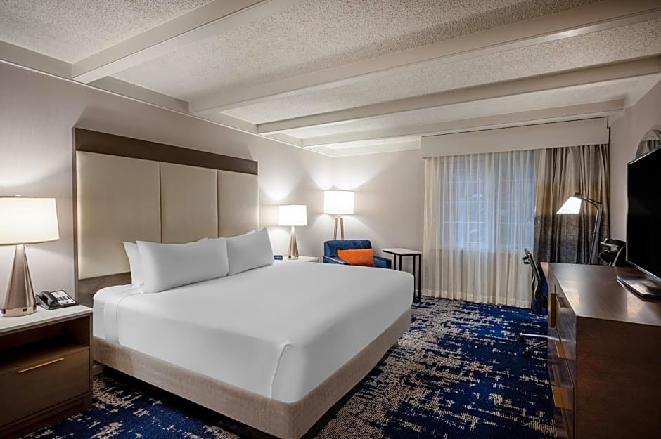Crowne Plaza Albany - The Desmond Hotel By IHG