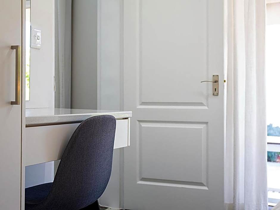 La Dolce Vita Gordon’s Bay