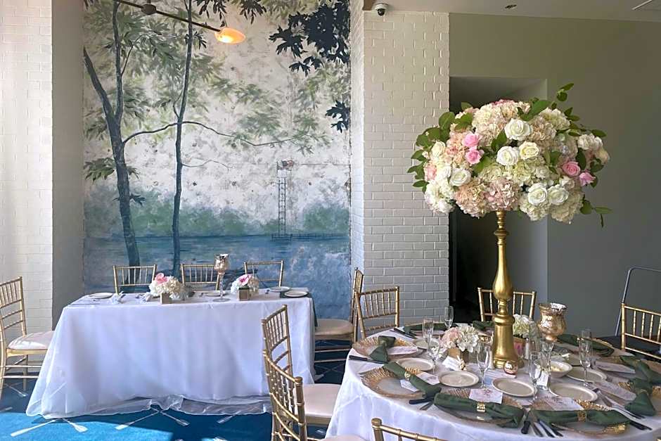 Merriweather Lakehouse Hotel, Autograph Collection