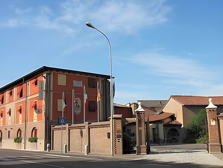 Luna Residence Hotel
