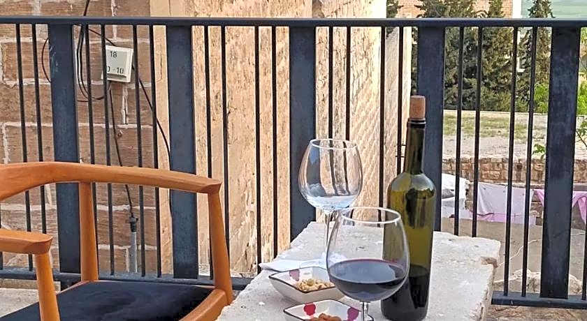 TUĞMANER  Small House AJAR