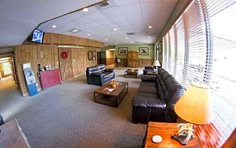 Skyline Lodge