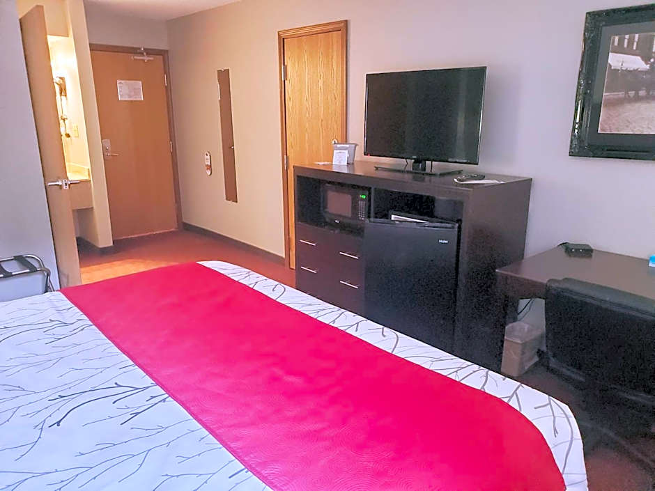 Blackstone Lodge and Suites