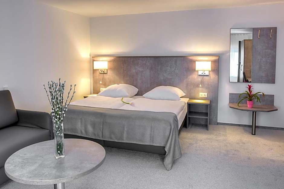 Fast Lane Hotel