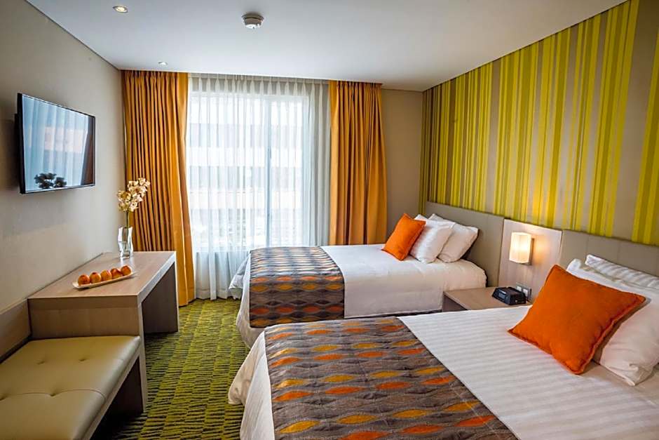 Apartamentos Plaza Suites