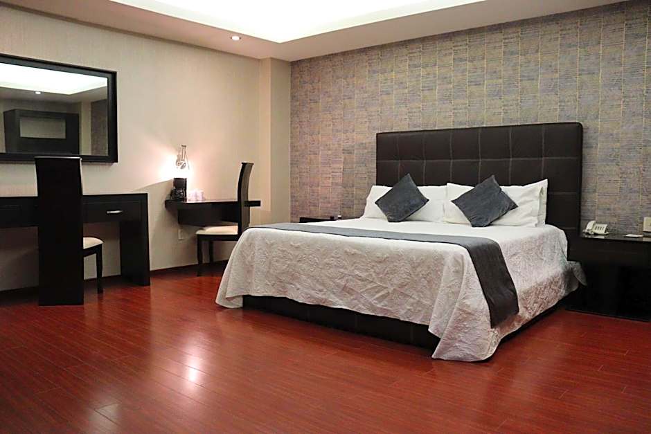 Wyndham Garden Aguascalientes Hotel & Casino