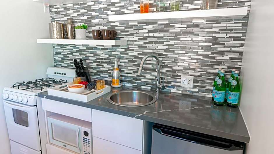 BelleVue Oasis - Adults Only