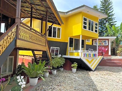 Villa Rumah Terbalik Pagar Alam