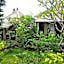 Astawa House