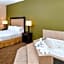 Holiday Inn Express Woodland By IHG