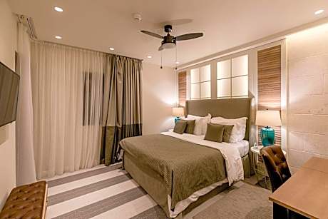 One Bedroom Suite with Balcony and Sea View