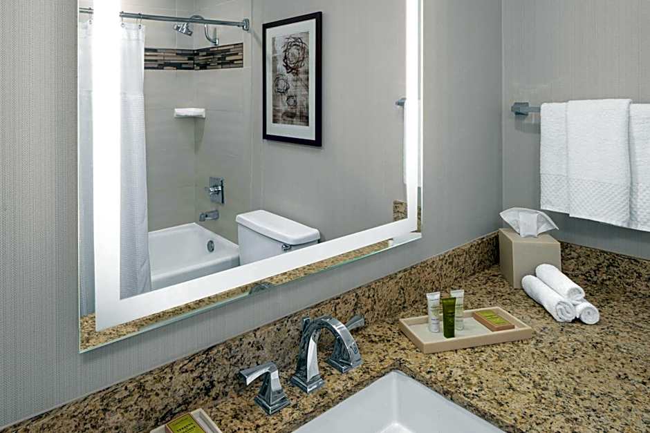 Hilton Kansas City Airport