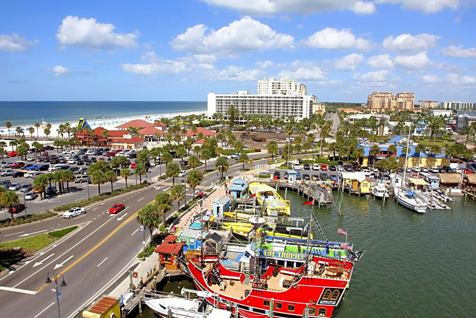 pier-house-60-clearwater-beach-marina-hotel