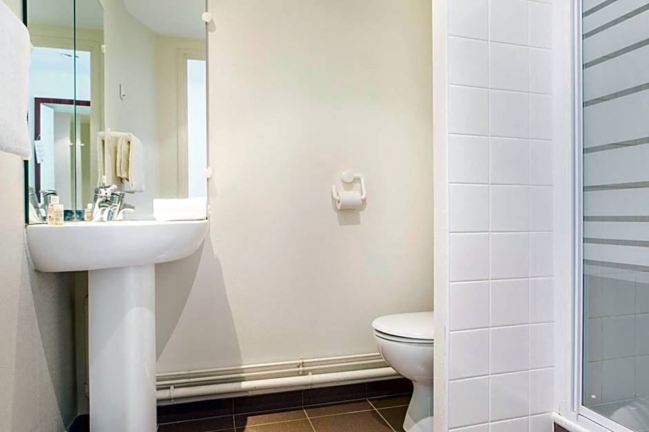 Hôtel Les Gens De Mer Dunkerque by Popinns