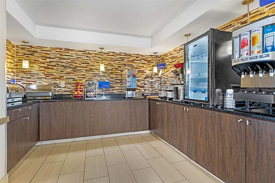 Best Western Center Inn