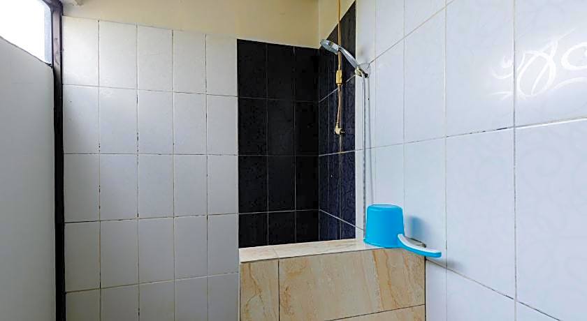 Urbanview SRB Near Mall Ciputra Cibubur