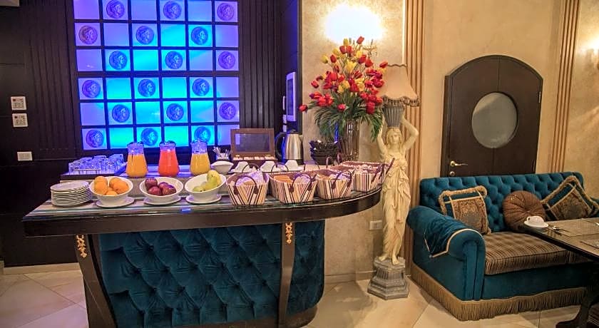 Queens Suite Hotel