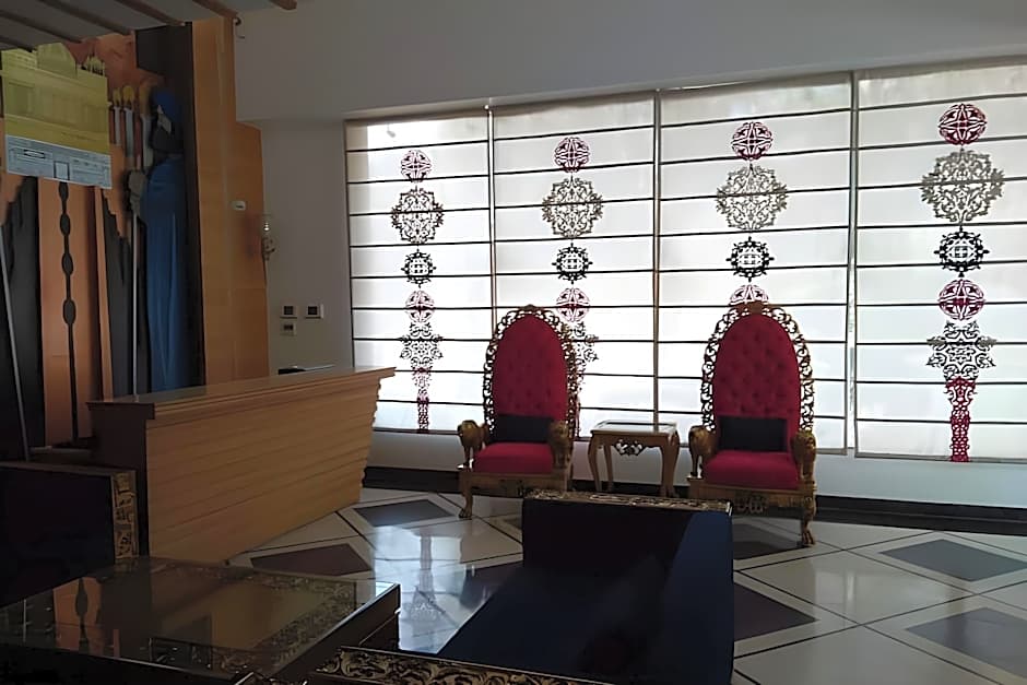 One Earth GG Regency (80 Steps to Golden Temple)