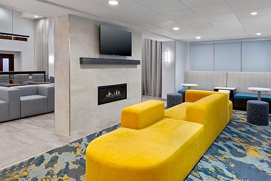 Hampton Inn By Hilton & Suites Cleveland-Beachwood