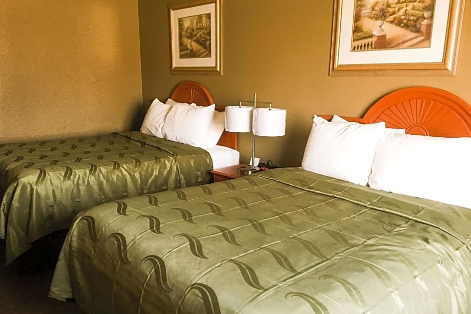 Quality Inn & Suites Lincoln near I-55