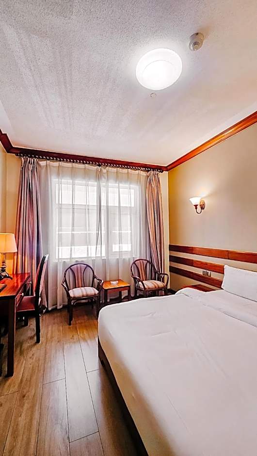 Eastland Hotel