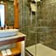 Expoist Hotel