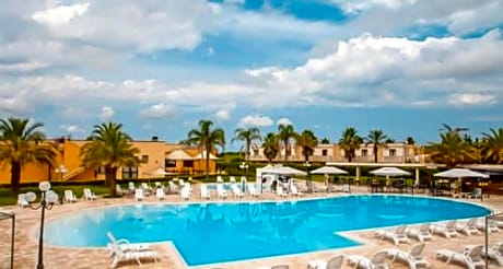 FRUIT VILLAGE Otranto Petraria Resort