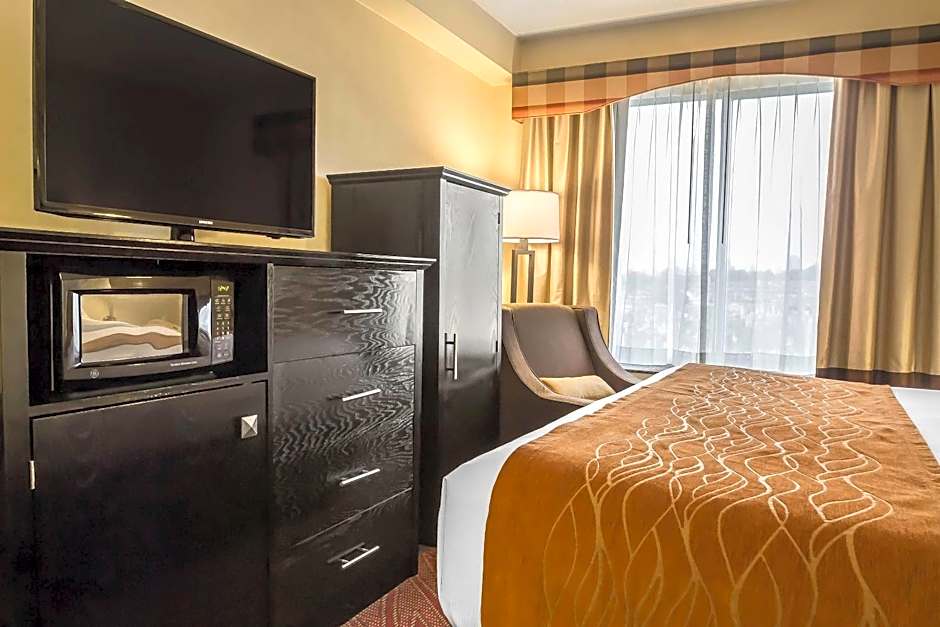 Comfort Inn & Suites LaGuardia Airport