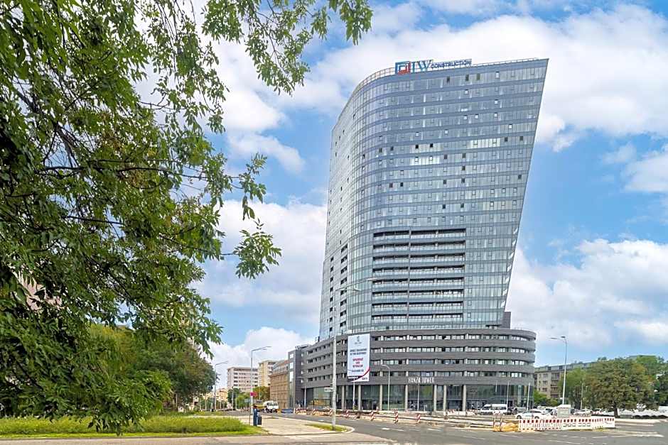 Hanza Tower Original 21st Floor- Sea and City-View