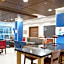 Holiday Inn Express & Suites Dallas Market Ctr - Love Field By IHG