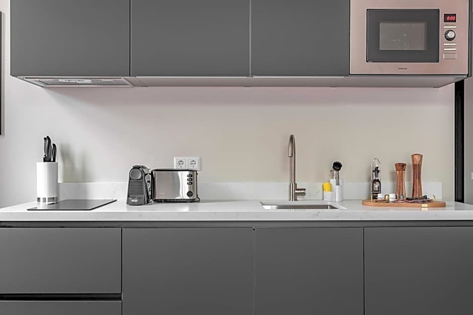 Limehome The Hague Keizerstraat