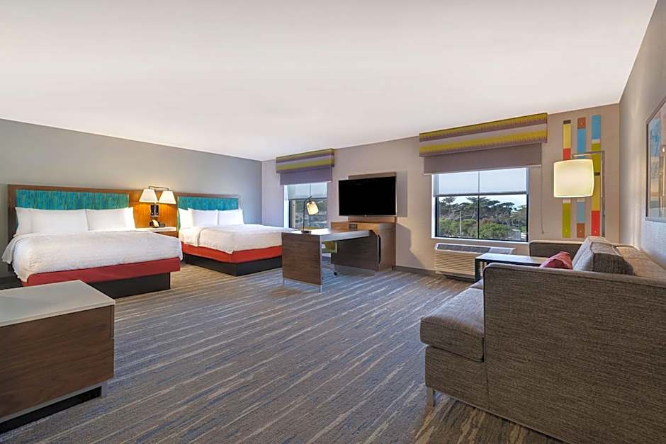 Hampton Inn By Hilton & Suites Marina